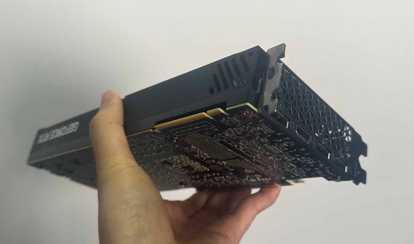 Custom Upgraded RTX 2080Ti 22G Memory. DeepSeek, Flux, Stable Diffusion, LLAMA, Wan2.1, Gen AI